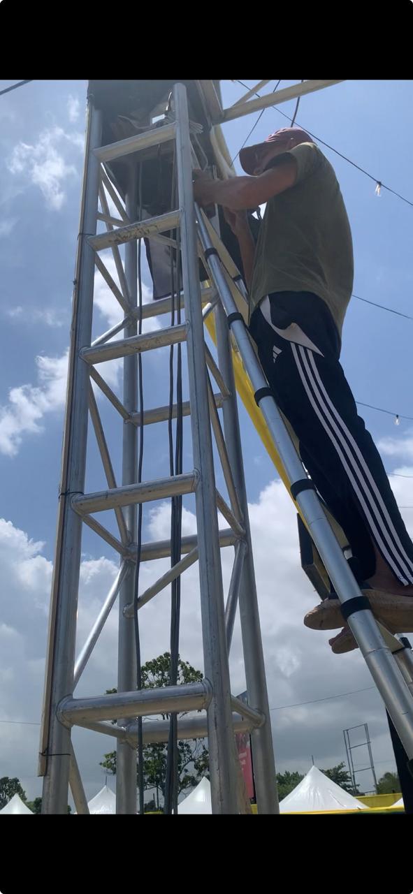 Xtrinet technician carrying out tower infrastructure work