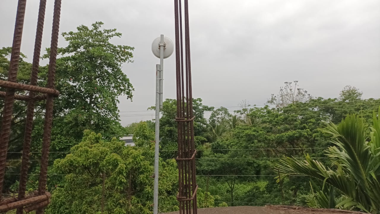 Community Wi-Fi wireless infrastructure