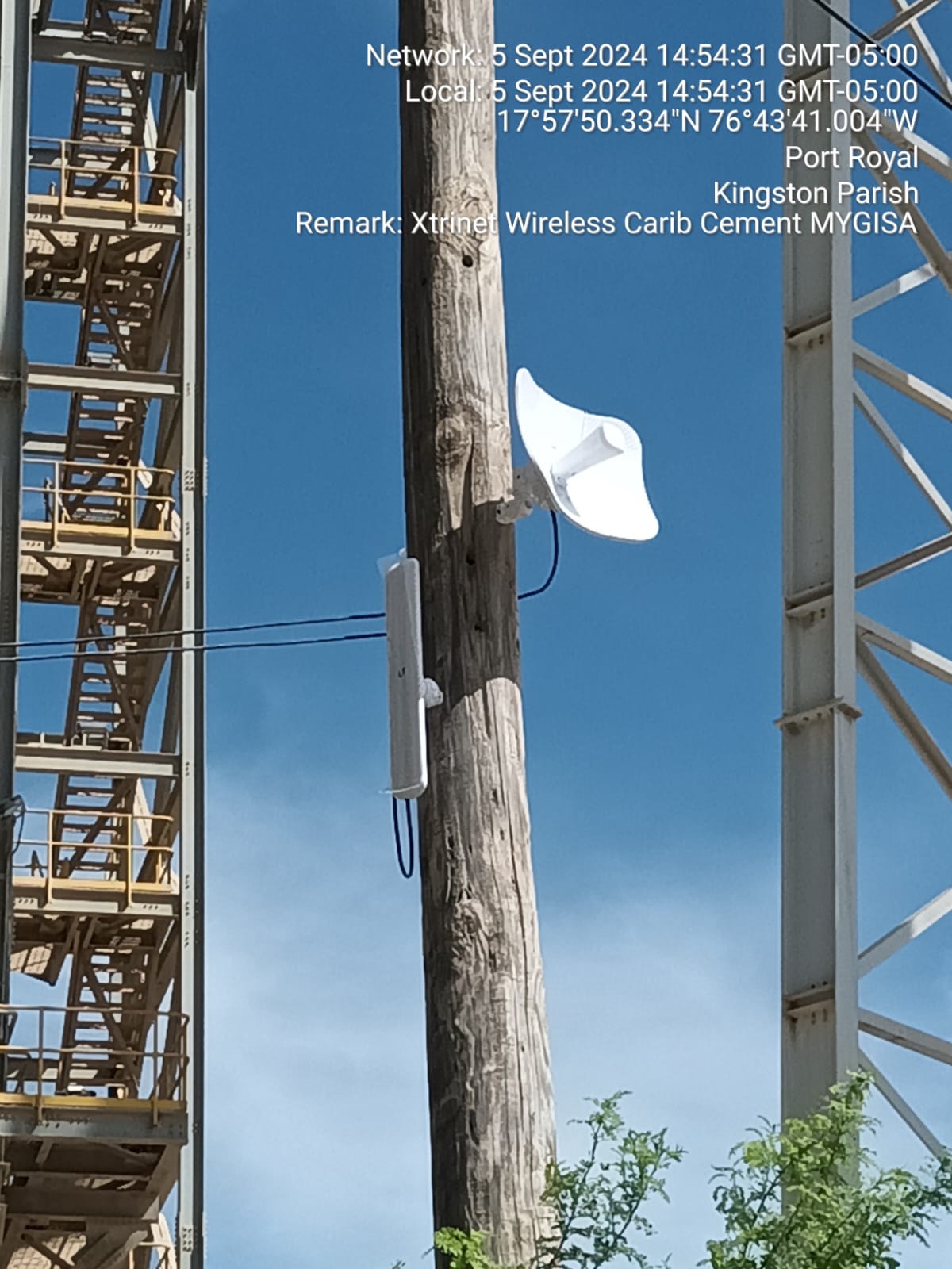 Xtrinet fixed-wireless equipment serving a private commercial customer in Port Royal, Kingston
